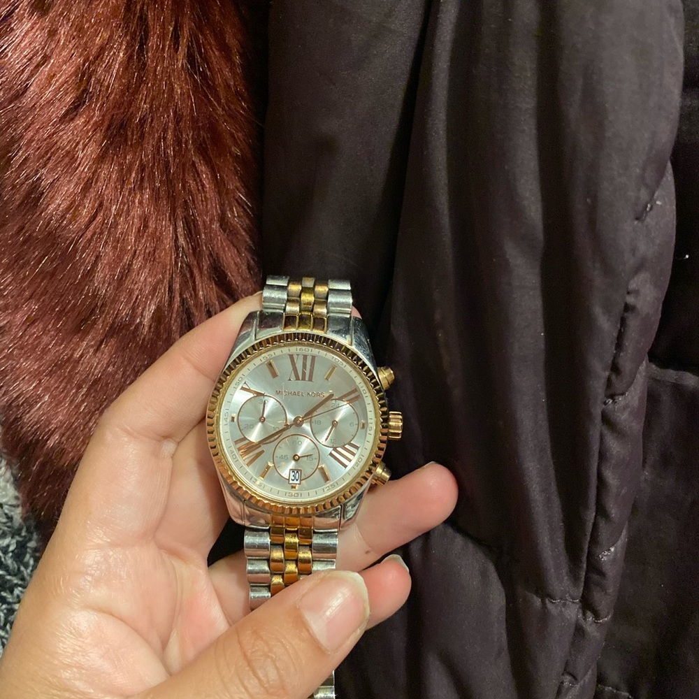 Comes with original box!